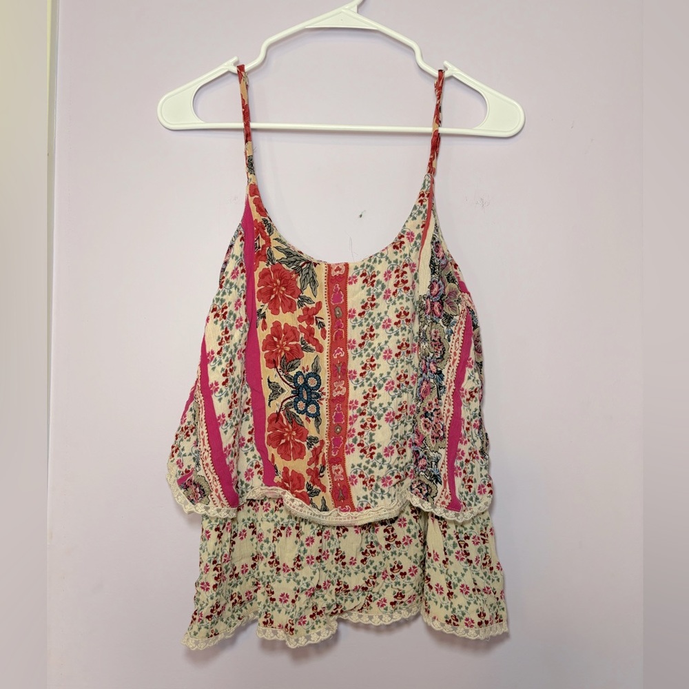 Francesca’s Floral Tank Top Size M